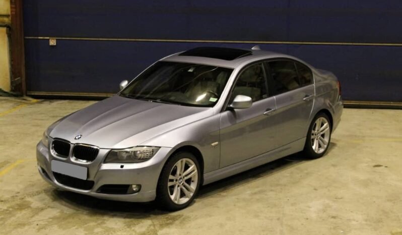 
								BMW Série 3 V (E90) 320d 163ch Confort 2008 full									